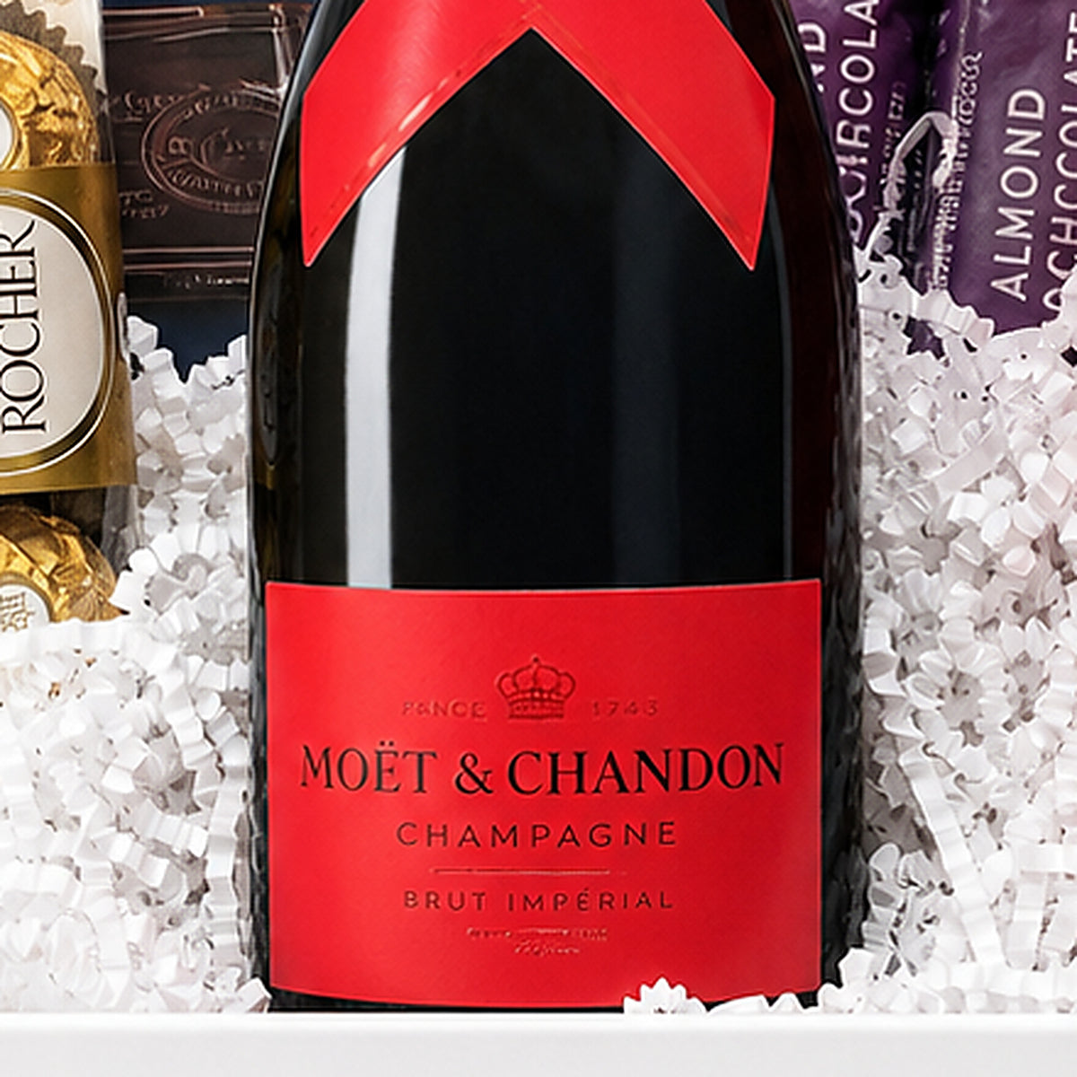 Close-up of the Moët & Chandon Brut Impérial included in the Champagne Gift Basket.